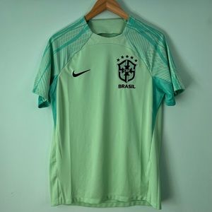 Men’s Nike 2022-23 Brazil Training Jersey Dri-FIT Green Size M - new, never worn